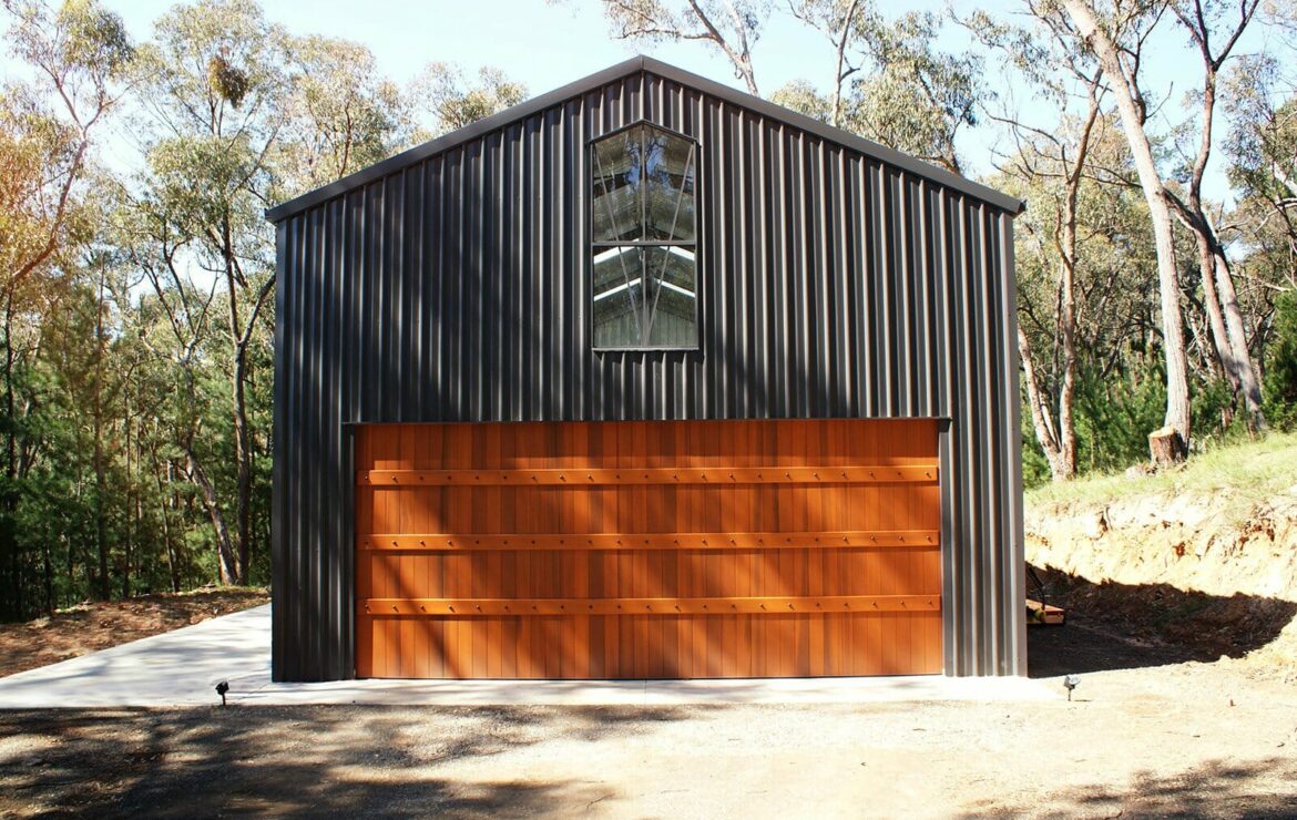 Shed vs. Garage – Which One Should You Choose?